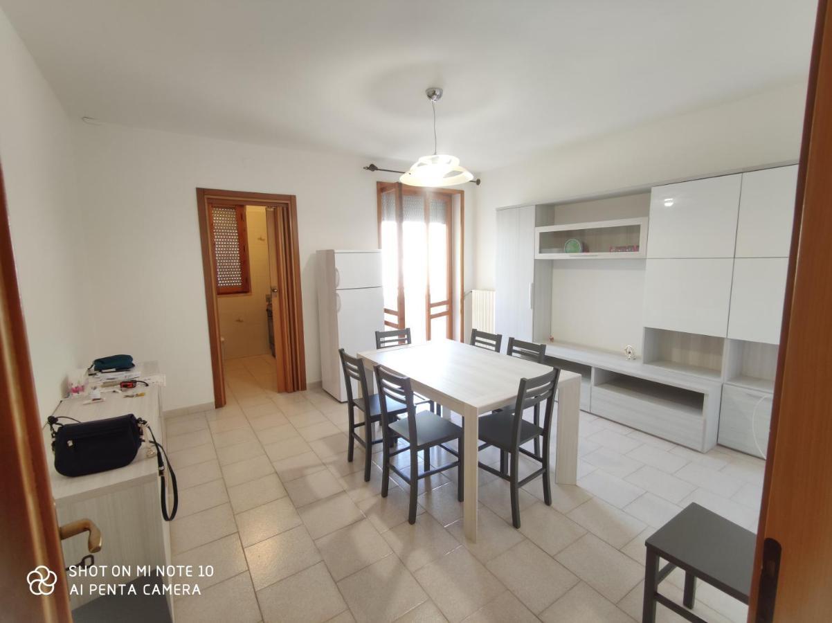Casa Di Gigi- Comodo Appartamento In Galatina Luaran gambar