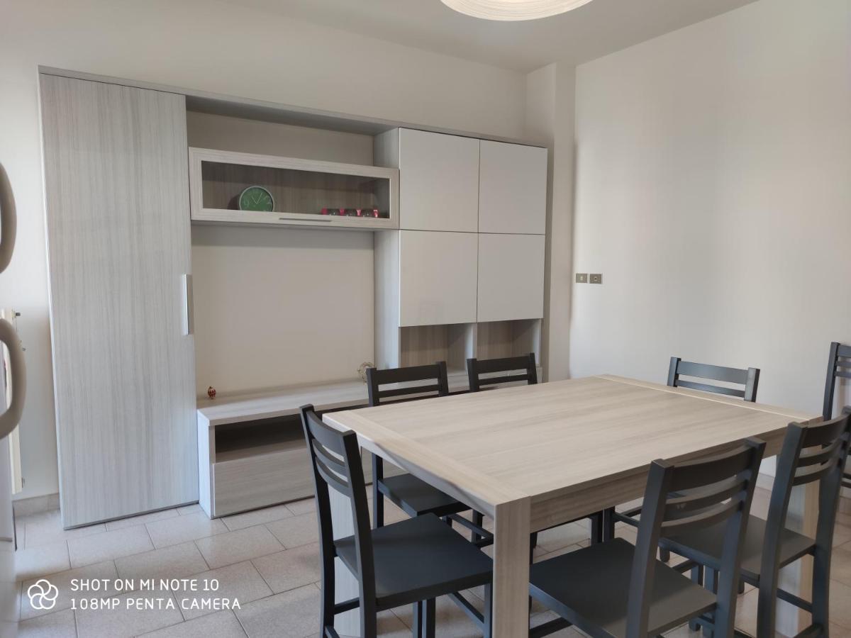 Casa Di Gigi- Comodo Appartamento In Galatina Luaran gambar