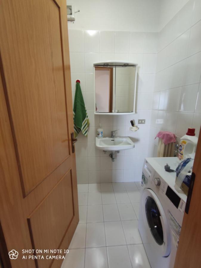 Casa Di Gigi- Comodo Appartamento In Galatina Luaran gambar