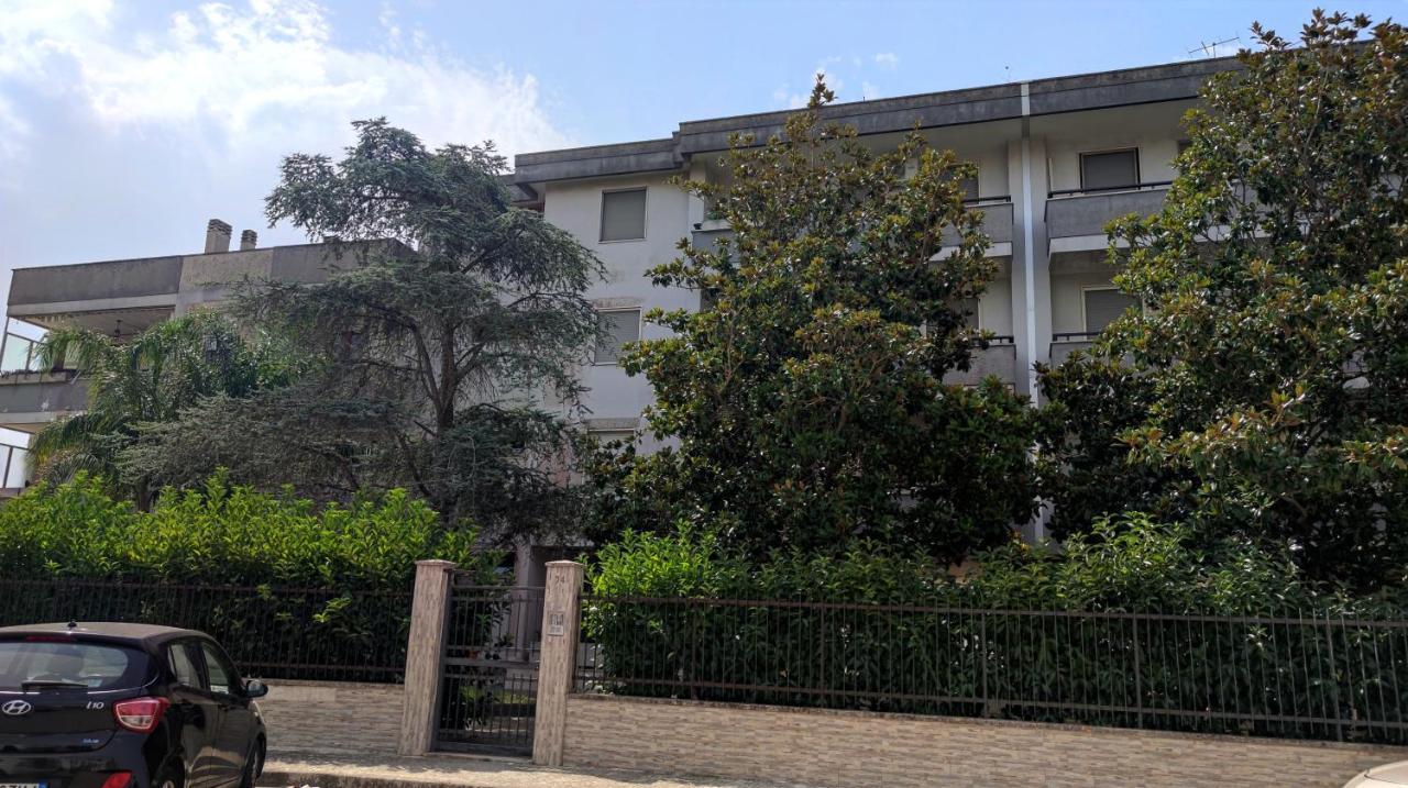 Casa Di Gigi- Comodo Appartamento In Galatina Luaran gambar