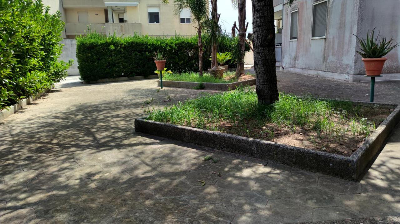 Casa Di Gigi- Comodo Appartamento In Galatina Luaran gambar